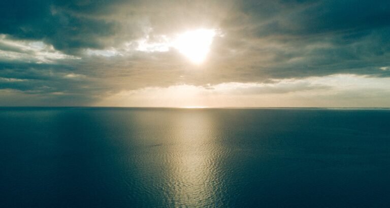 Simplify Your Beauty Routine And Look Great!